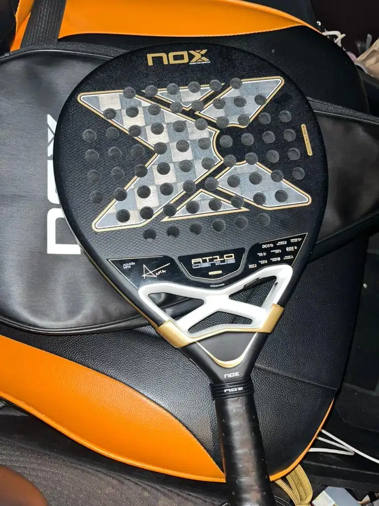 Raket Padel NOX AT 10 2026