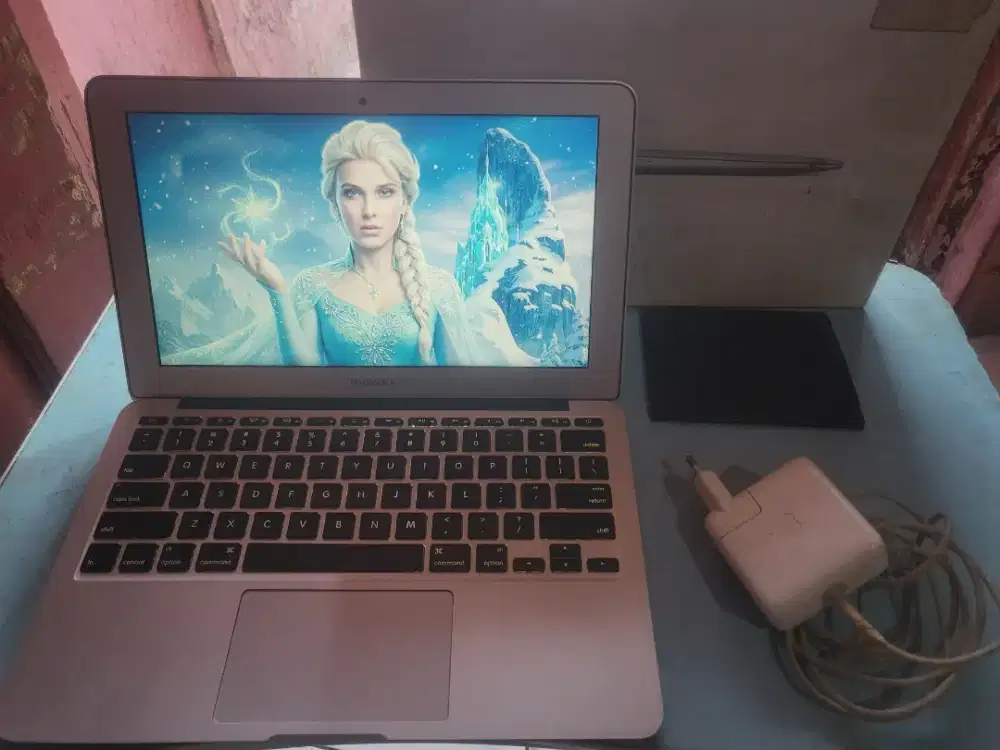 Mackbook Air 11 inch early 2014 fulset mulus