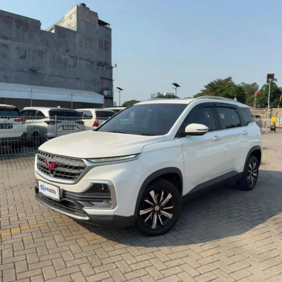 DP RENDAH Wuling Almaz 1.5 Exclusive 5-Seater Bensin-AT 2019 UKY