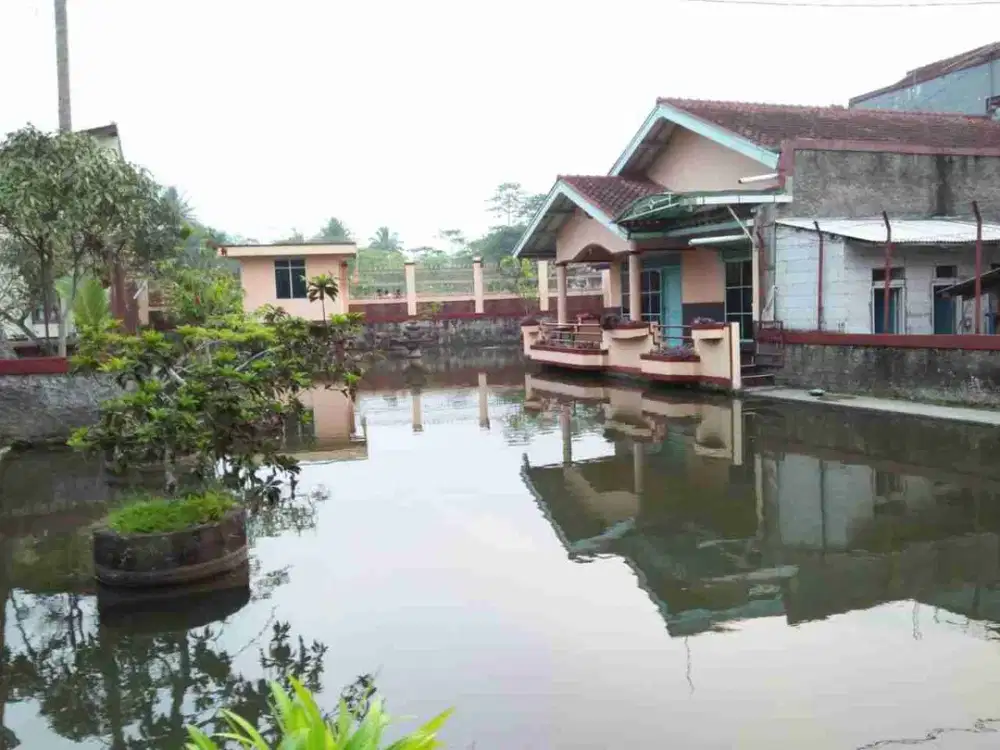 Rumah Villa Di Kawasan Wisata Cipanas Garut