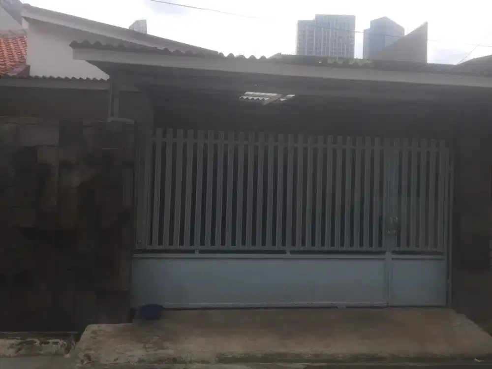 dijual rumah di Pejompongan. Jakarta Pusat.