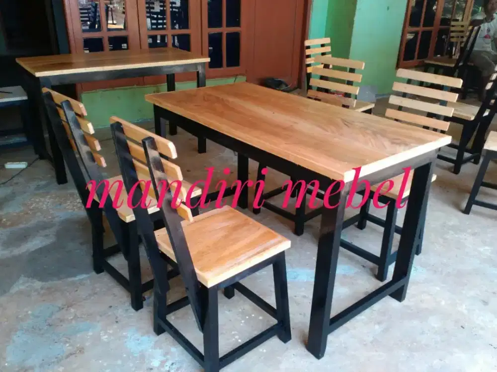 Meja kursi warung makan