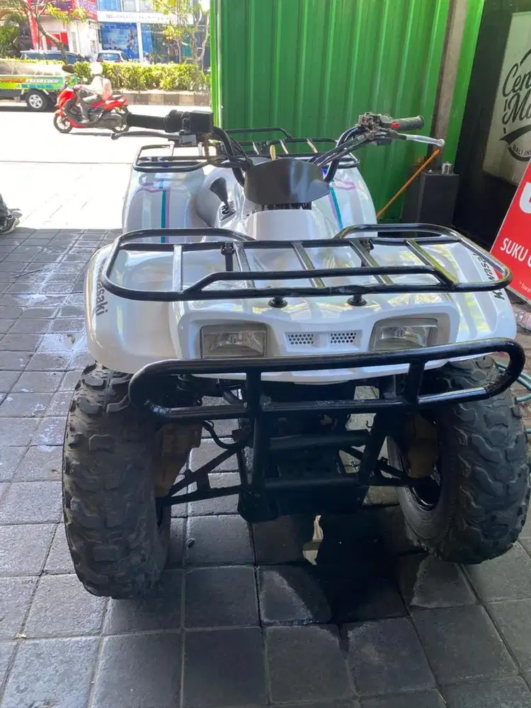 Kawasaki prairie 350