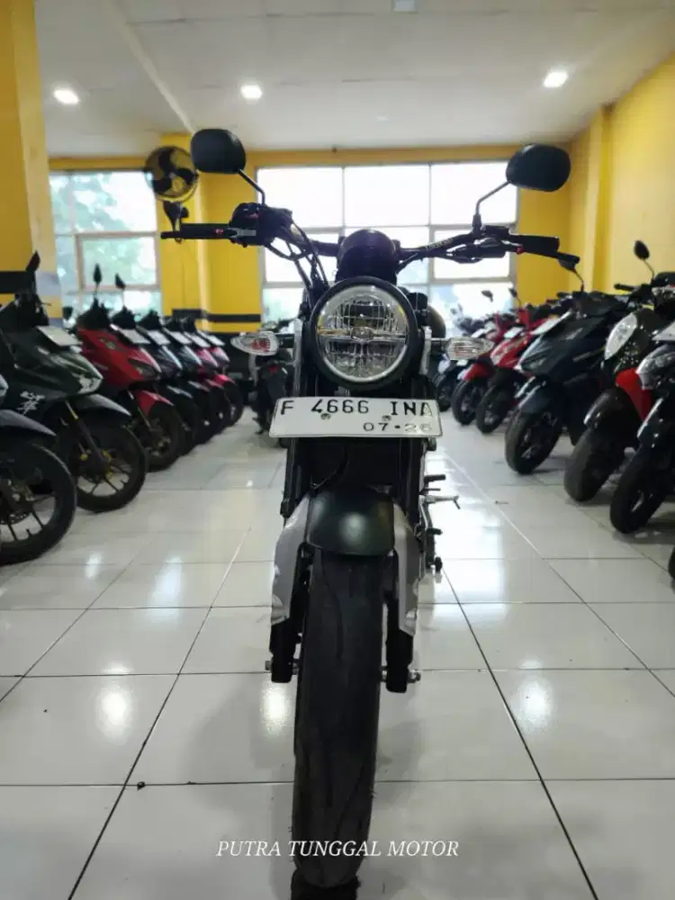 YAMAHA XSR 155 2021