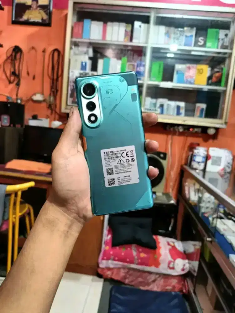 Tecno Pova Curve 5G 8/256 gb