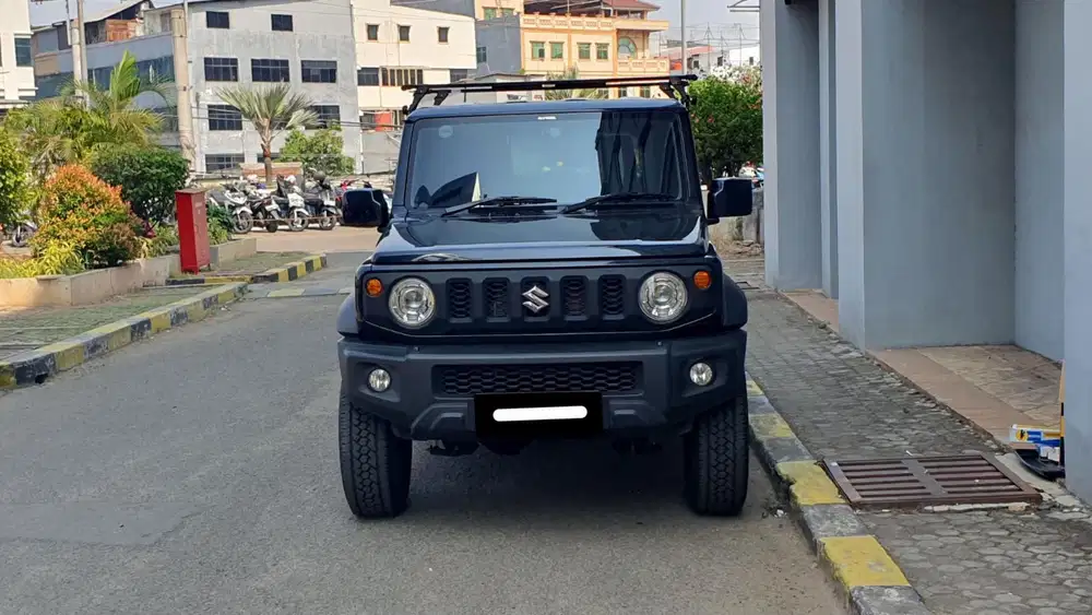 Km 4 rb suzuki jimny 3 door 4x4 matic 2025 hitam pajak panjang