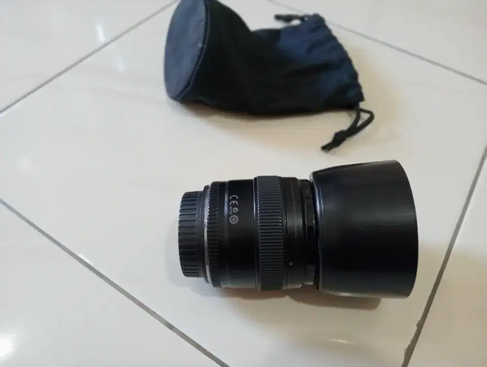 Lensa Canon 85mm f1.8