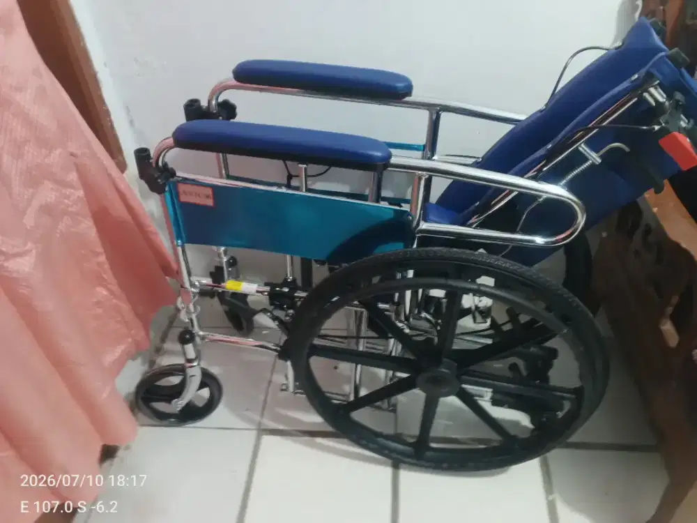 Kursi roda avico 4 in 1 second tapi belum pernah di pakai