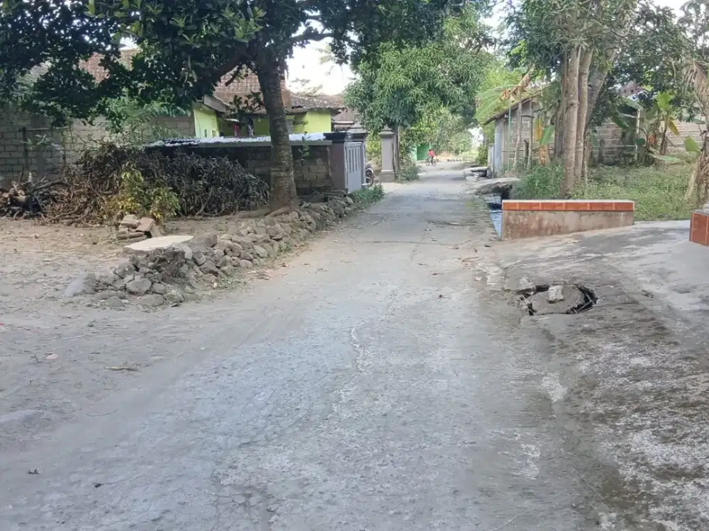 Dijual Pekarangan SHM dekat Balaidesa Tambakan