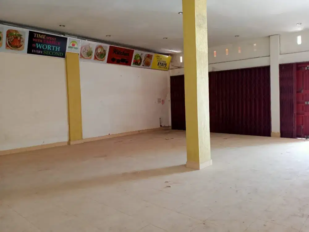 RUKO GANDENG 3LT POSISI HOOK MURAH DAN SIAP PAKAI LOKASI TEPI JALAN BUKIT BARISAN PEKANBARU