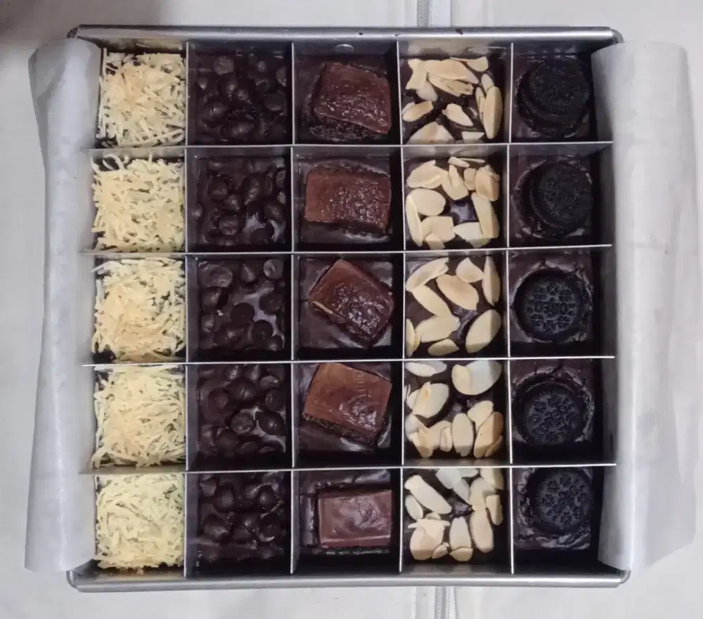 Brownies ukuran 20x20x3½,  20x20x4½