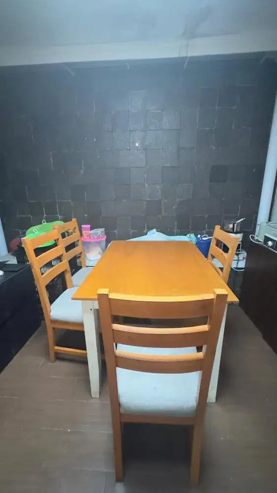 Jual Meja Makan plus kursi Nego