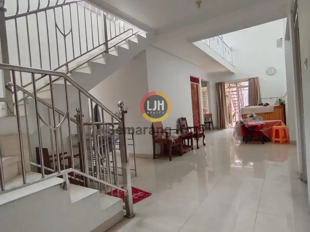Rumah siap huni di Jalan Lingga