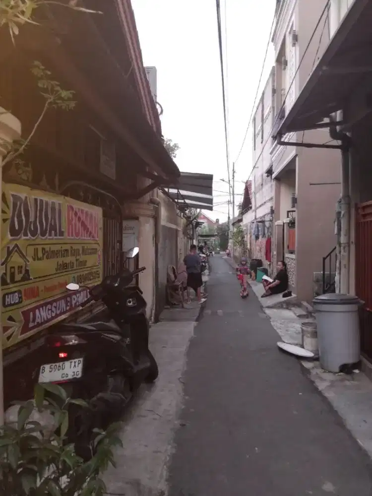 Di Jual Cepat Karena Butuh, Rumah/Kos Lokasi super Eksklusif Kayumanis