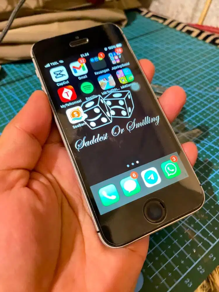 Iphone 5se 64gb grey