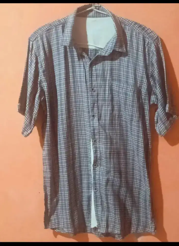 Kemeja Lengan Pendek