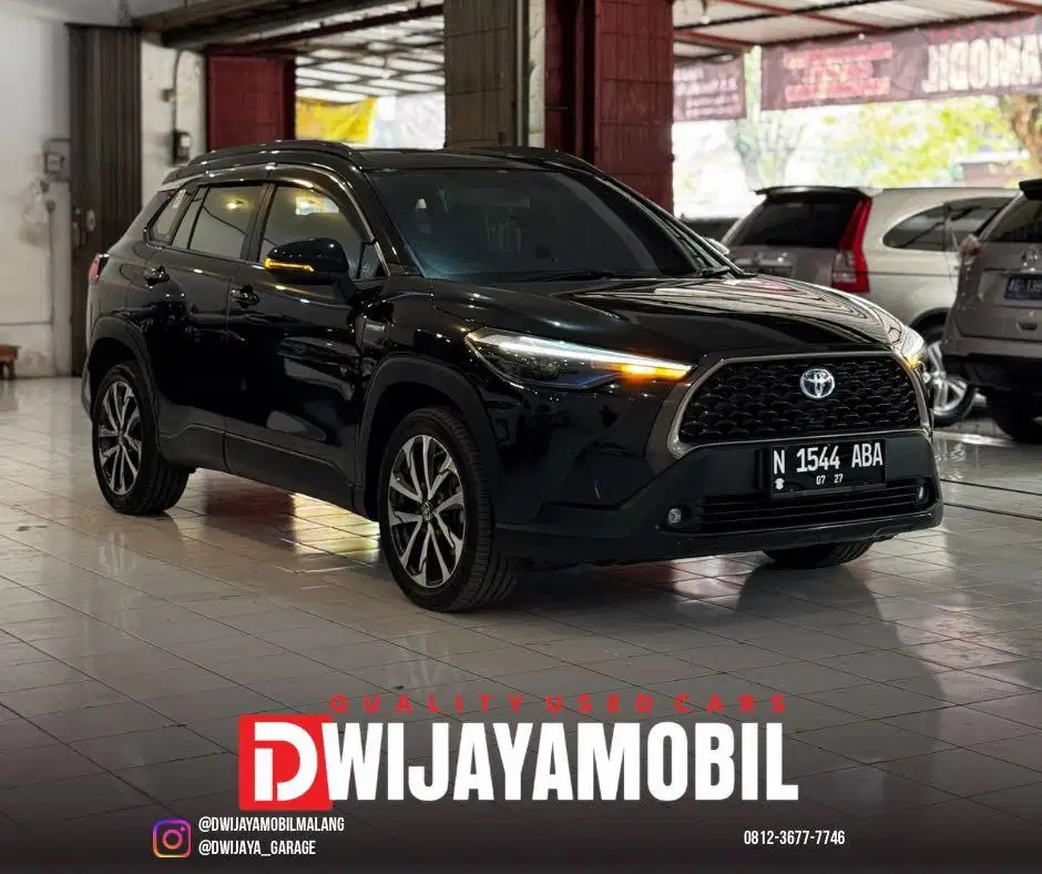 Toyota Corolla Cross 1.8 HEV 2022 Low KM!