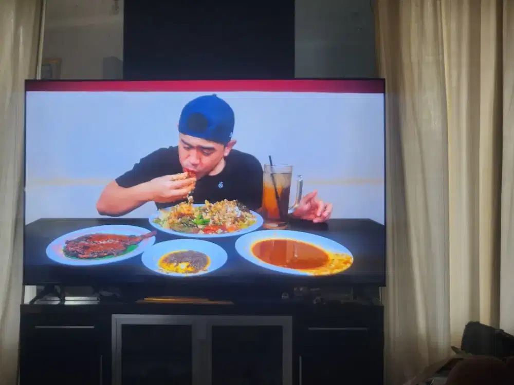 Tv led merek lg 75 inch