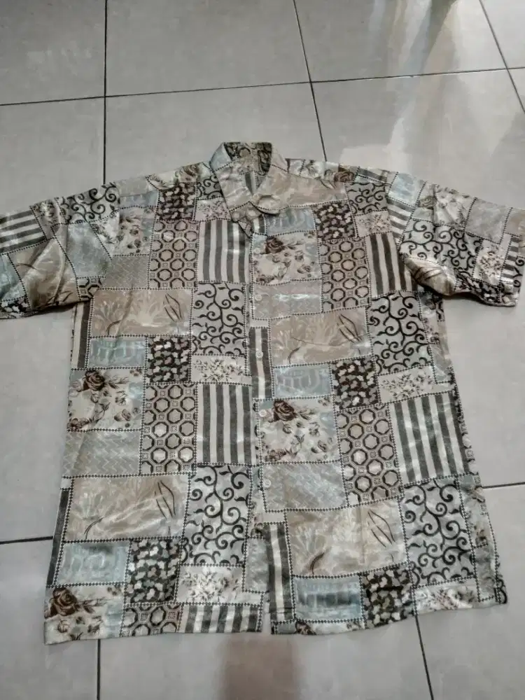 Kemeja Batik Satin