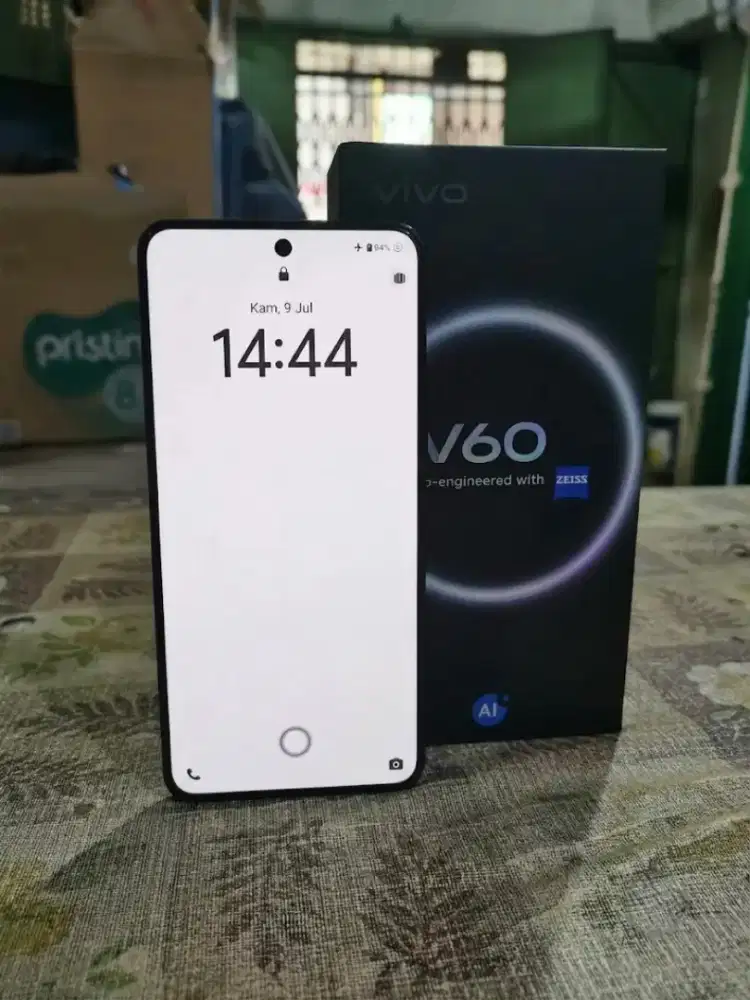 Jual sntai vivo v60 (12/512) komplit Minus ada 1 baret halus aj