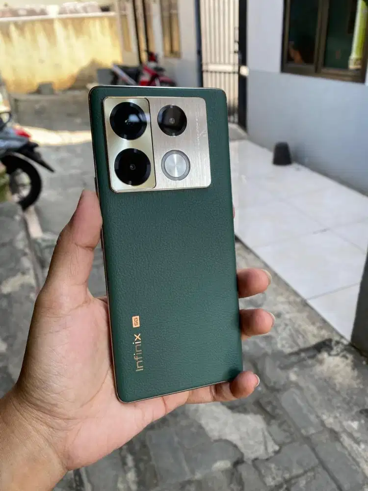 infinix note 40pro 5G 8/256gb