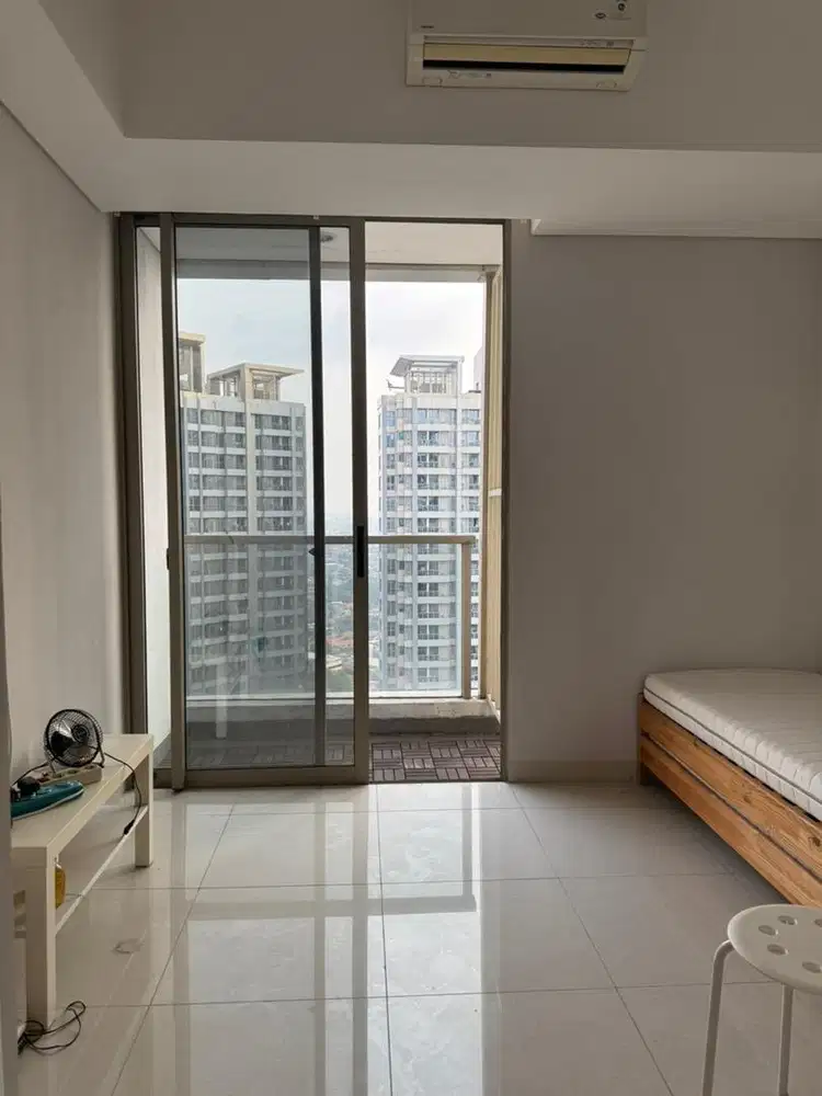 Disewakan Studio Taman Anggrek Residence Furnished Siap Huni Nego