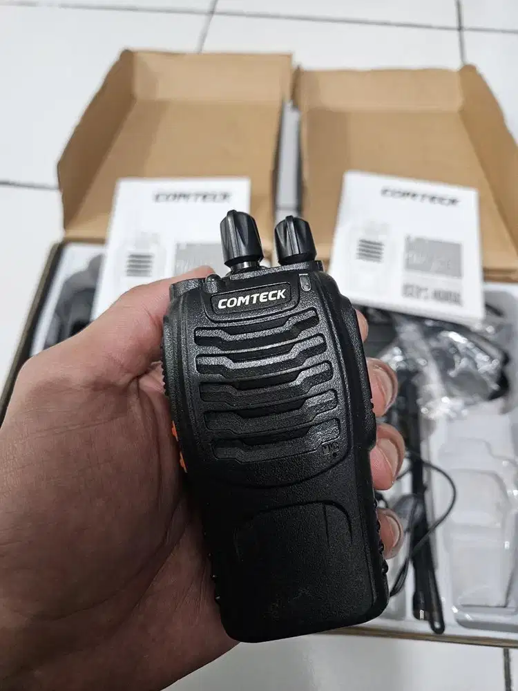 Di jual Walkie talkie Comteck BF 888S, 16 Channel