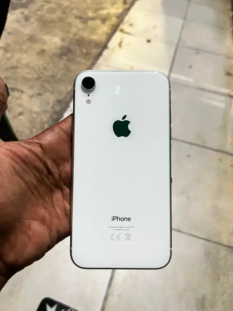 iPhone xr 64 gb inter