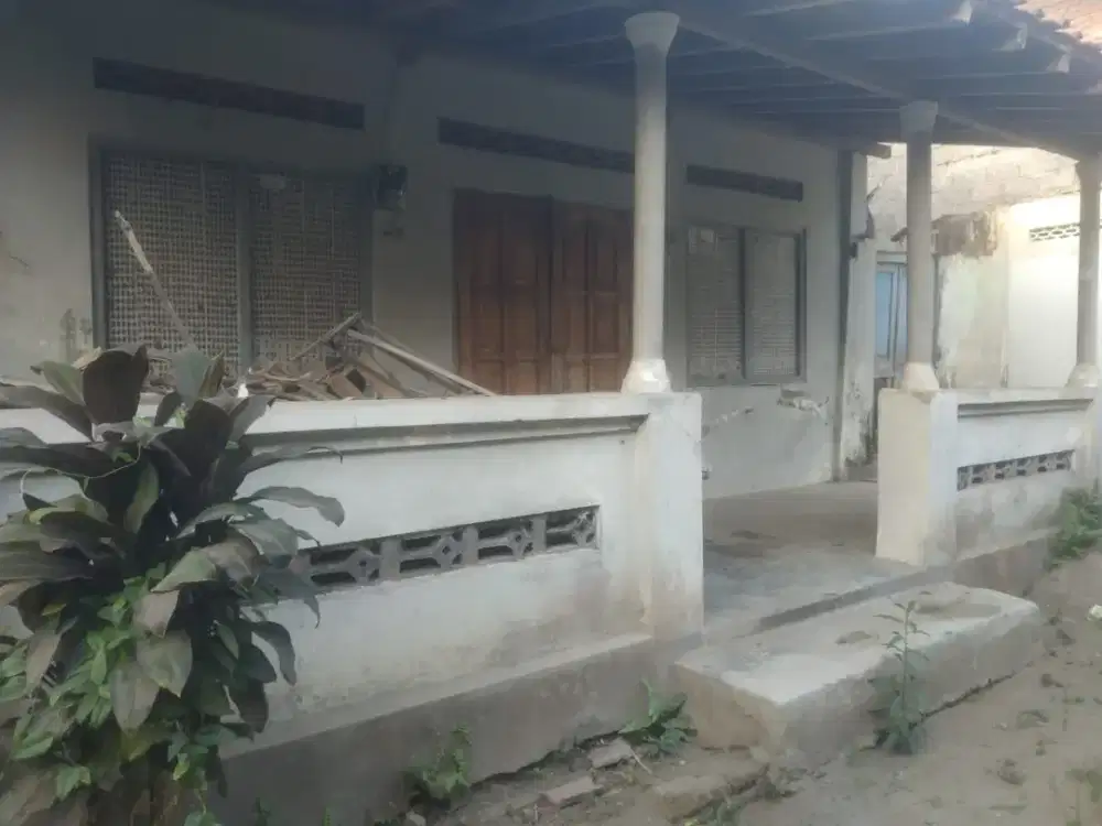 Dijual murah Tanah Luas 152m² (1,7jt/m2) dan bangunan lama