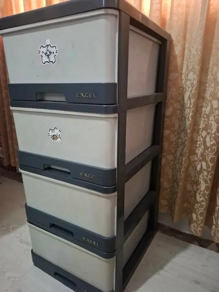 Laci plastik 4 susun merk Excel kondisi baik
