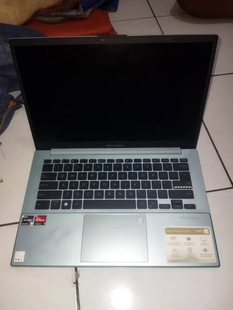 Asus Vivobook Go14