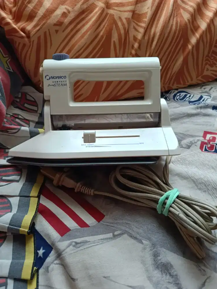 Dijual Setrika Portable Philips dilengkapi Steam siap pakai