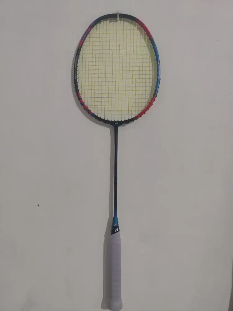 Raket yonex astrox 7DG