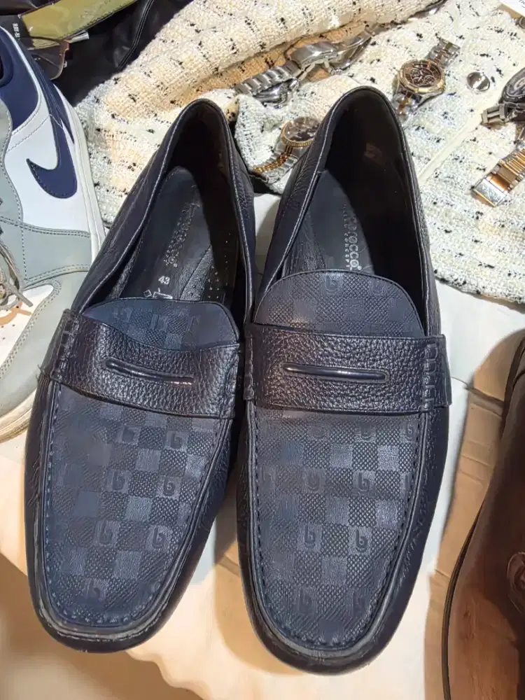 Sepatu kesehatan Bocorocco beli 4,2 jt counter jual cepat
