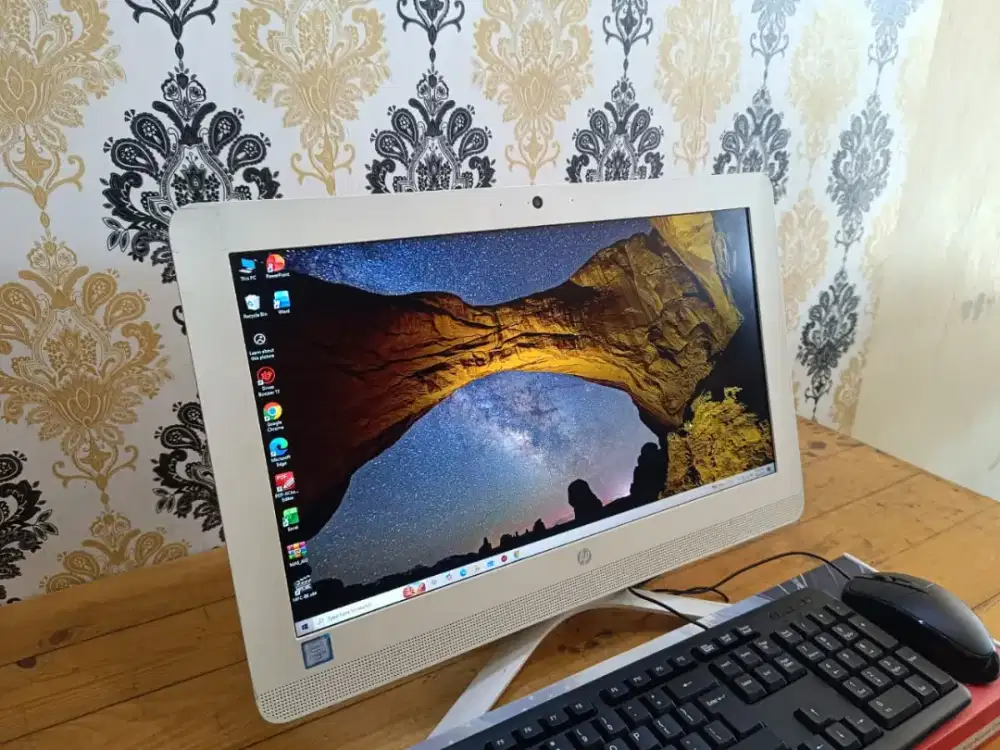 AIO PC CORE I3-6100/RAM 8GB DDR4/HDD500GB, LAYAR LED 20INC, SIAP PAKAI