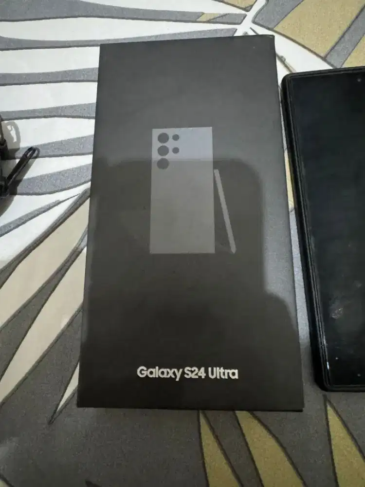 Samsung s24 like new 512gb ya