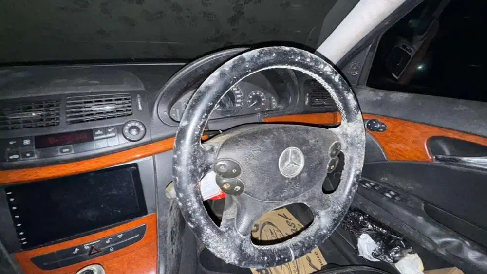 Mercedes-Benz E200K 2009 Bensin