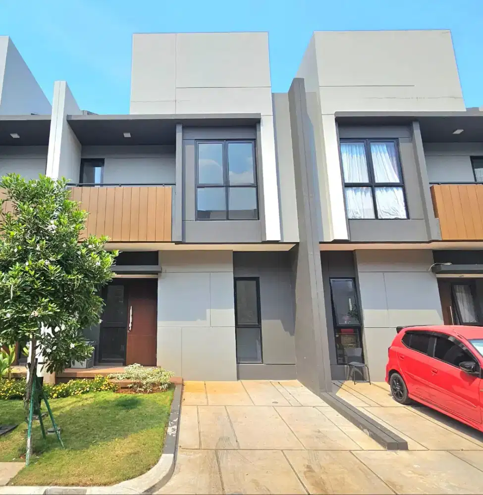 Rumah 2 lantai  siap di cluster Regia summarecon Crown Gading Bekasi