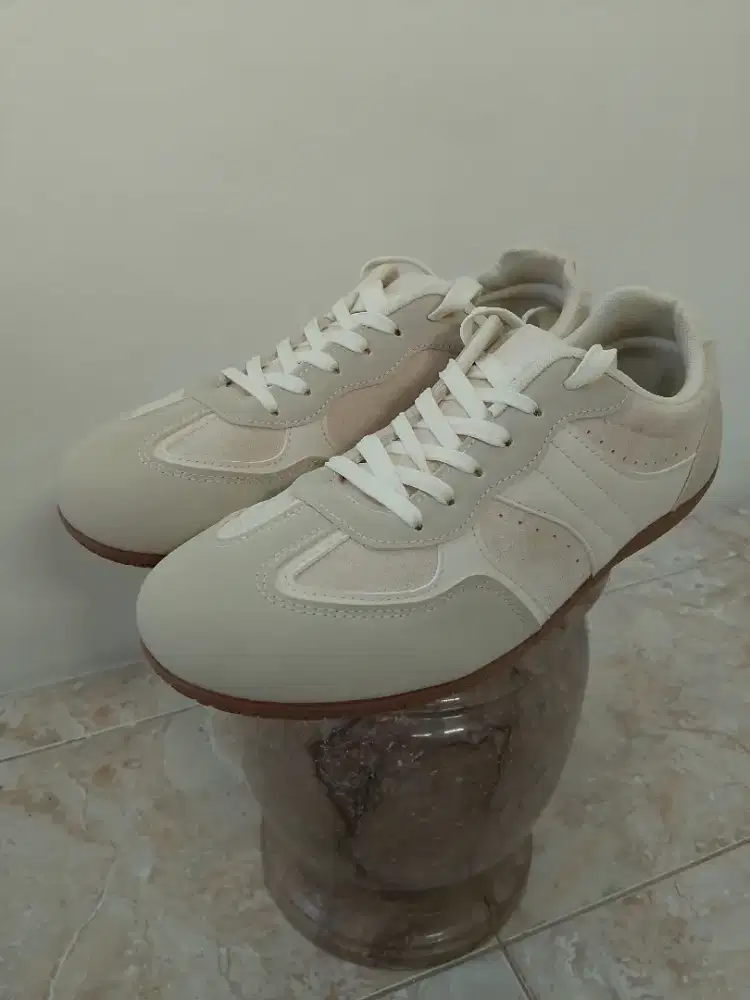 Sepatu Volo baru