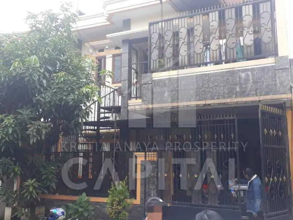 RUMAH ATAU KANTOR SIAP HUNI DI TENGAH KOTA BANDUNG AREA BUAH BATU