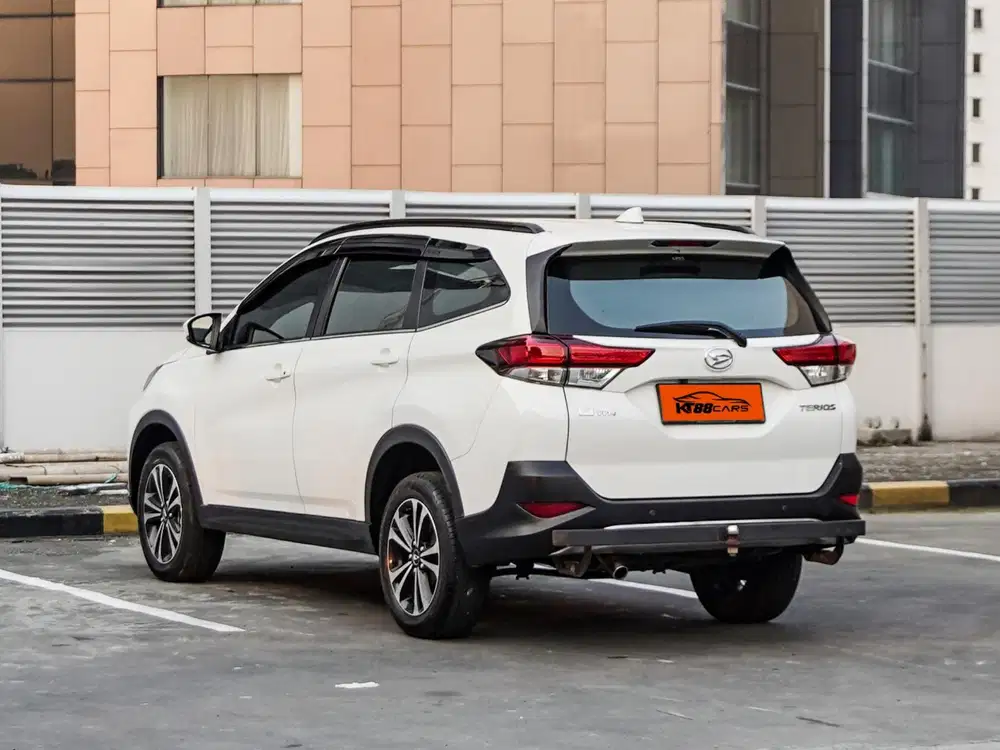 DAIHATSU TERIOS 1.5R AT TAHUN 2021