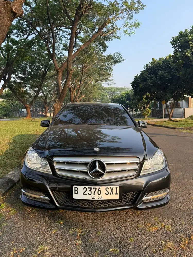 Mercedez Benz C200 (W204) 2013 Facelift
