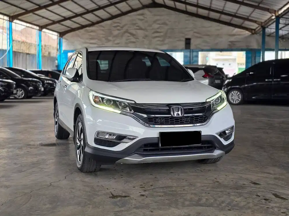 (TDP 34 JUTA) Honda CRV 2.4 Prestige Fender AT Matic 2016