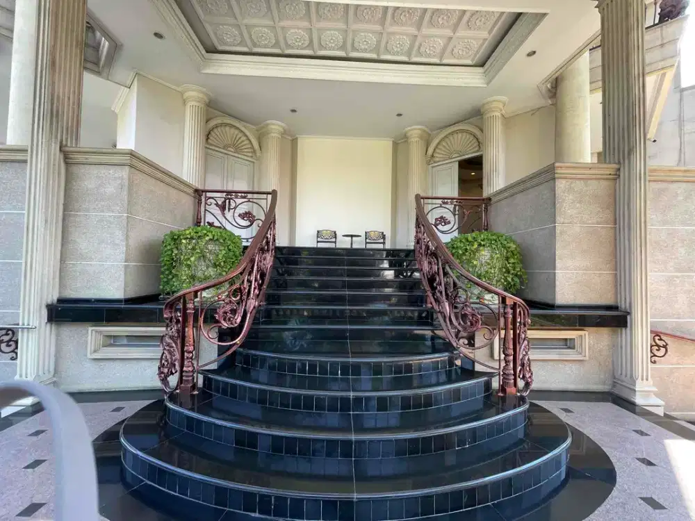 Jual Segera Rumah Sangat Terawat di Jalan Raya Kertajaya Cocok Hunian / Usaha Komersial