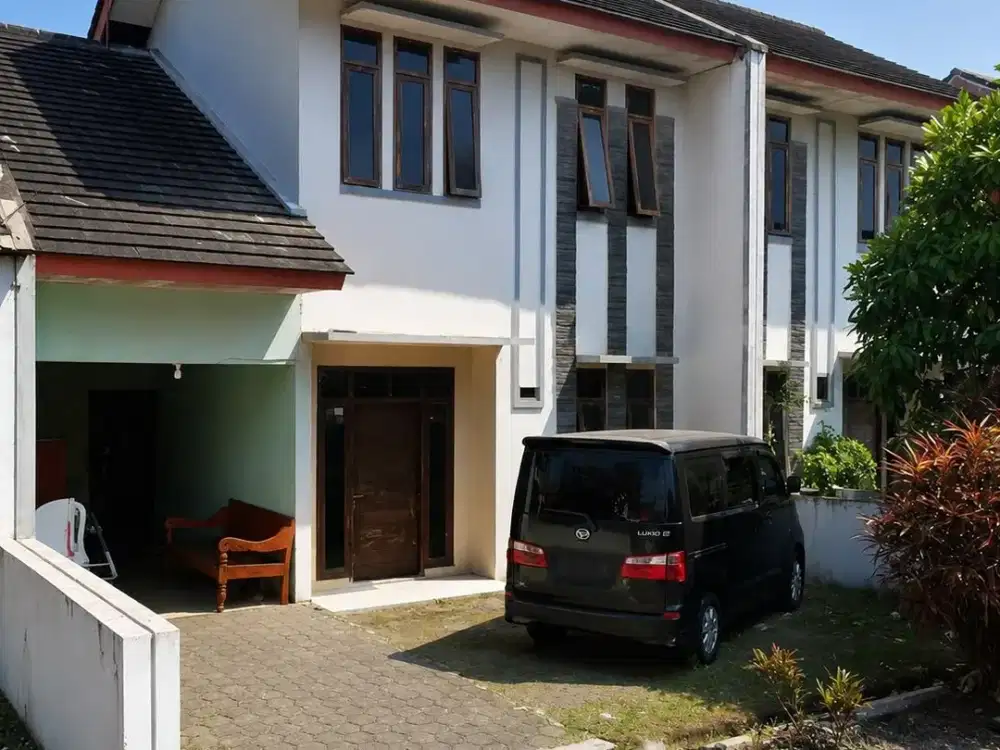 Rumah LELANG Murah SHM nyaman 2 lantai di Komp.Riung Bandung, Kota Bandung