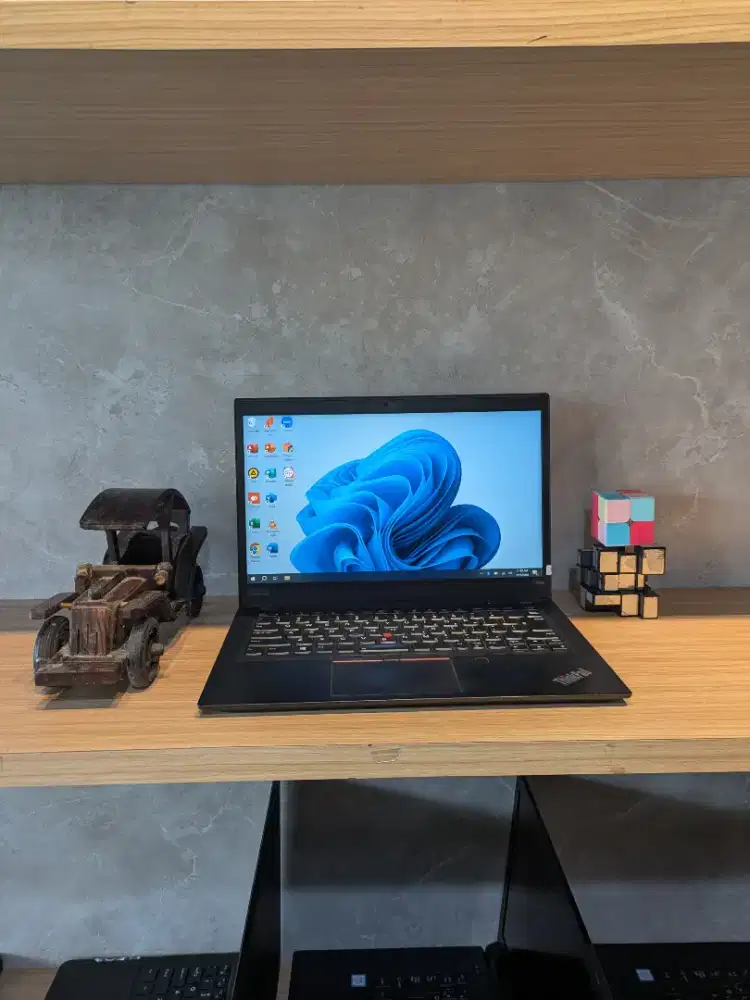 LAPTOP LENOVO TINKPAD T490S