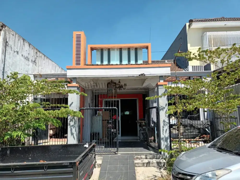 Rumah Usaha Babatan Pantai Timur