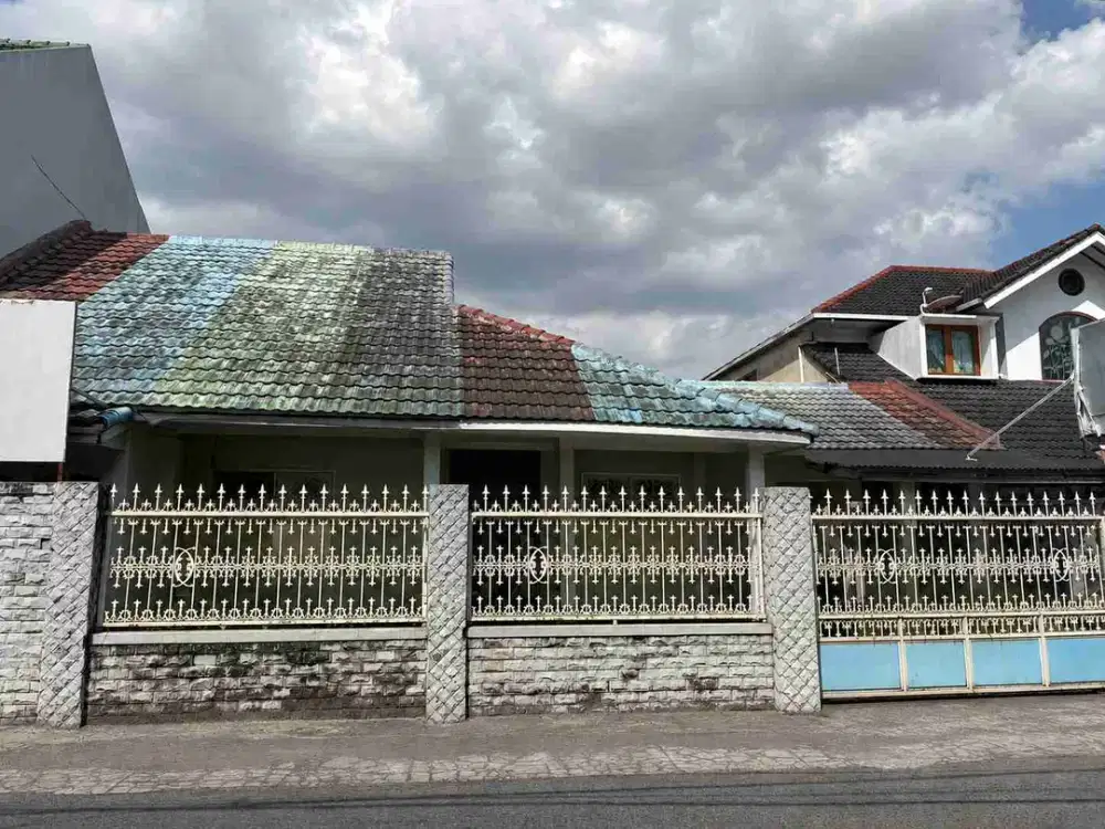 Rumah Lokasi Strategis Dijual Dekat Ugm - Ll