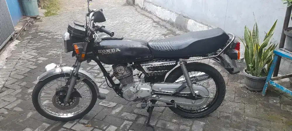 Honda GL 100 tahun 1990