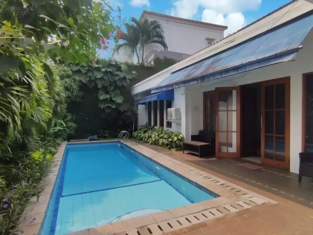 Disewakan Rumah Private Pool 5Br Luas 600M2 Kemang Timur Jakarta Selatan